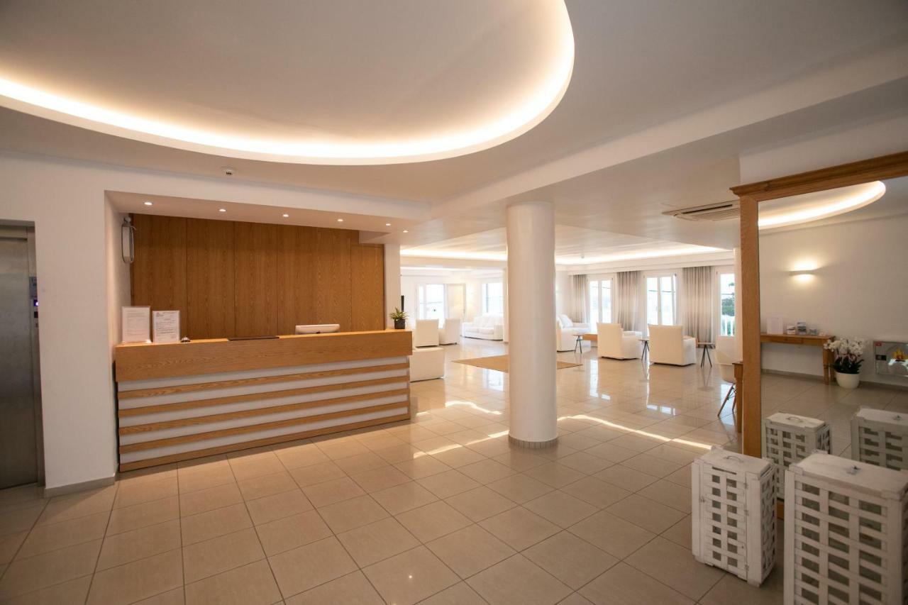 The George Hotel Mykonos Platísz Jalósz Kültér fotó